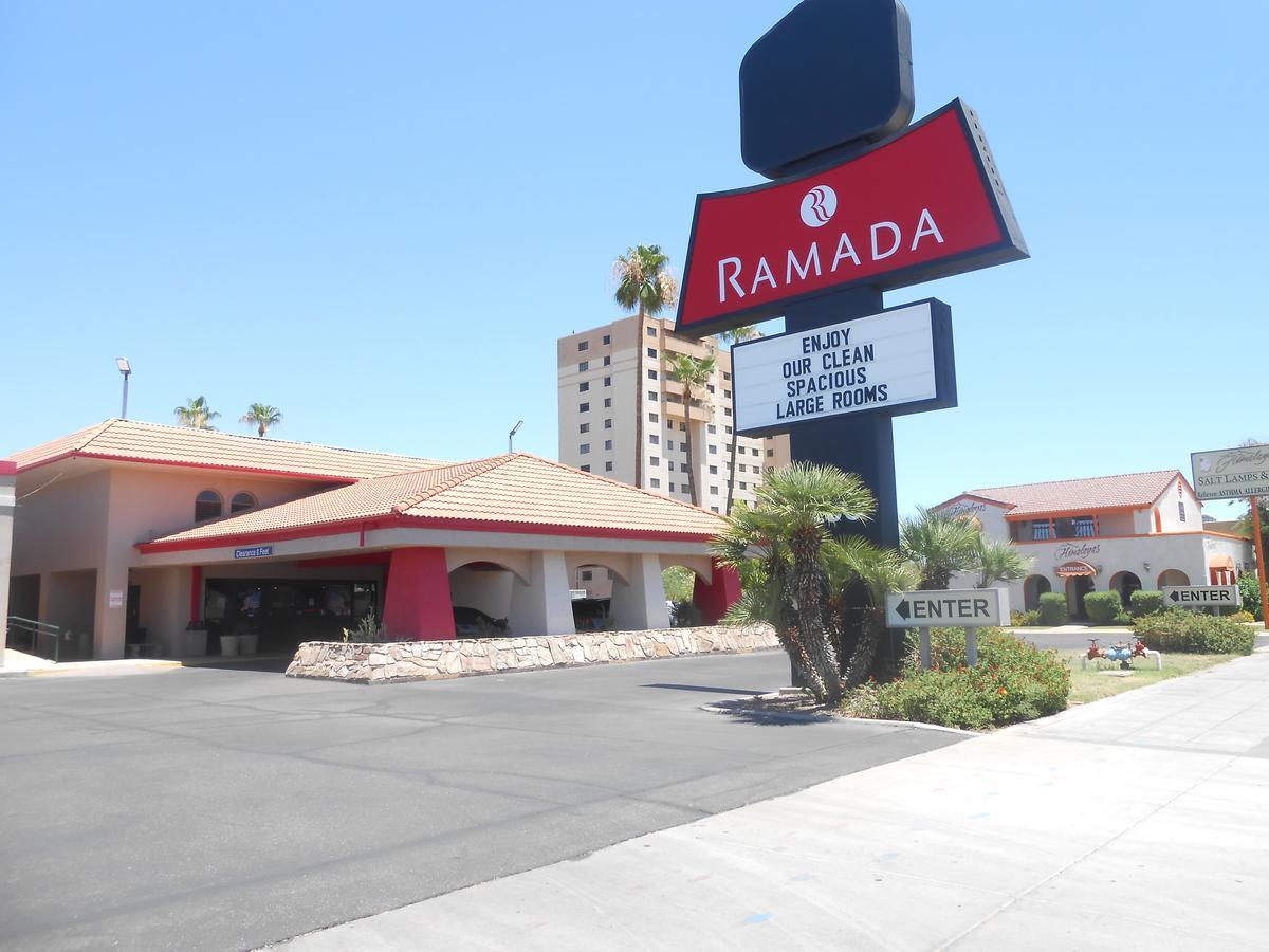 Ramada By Wyndham Mesa Downtown Hotel Bagian luar foto