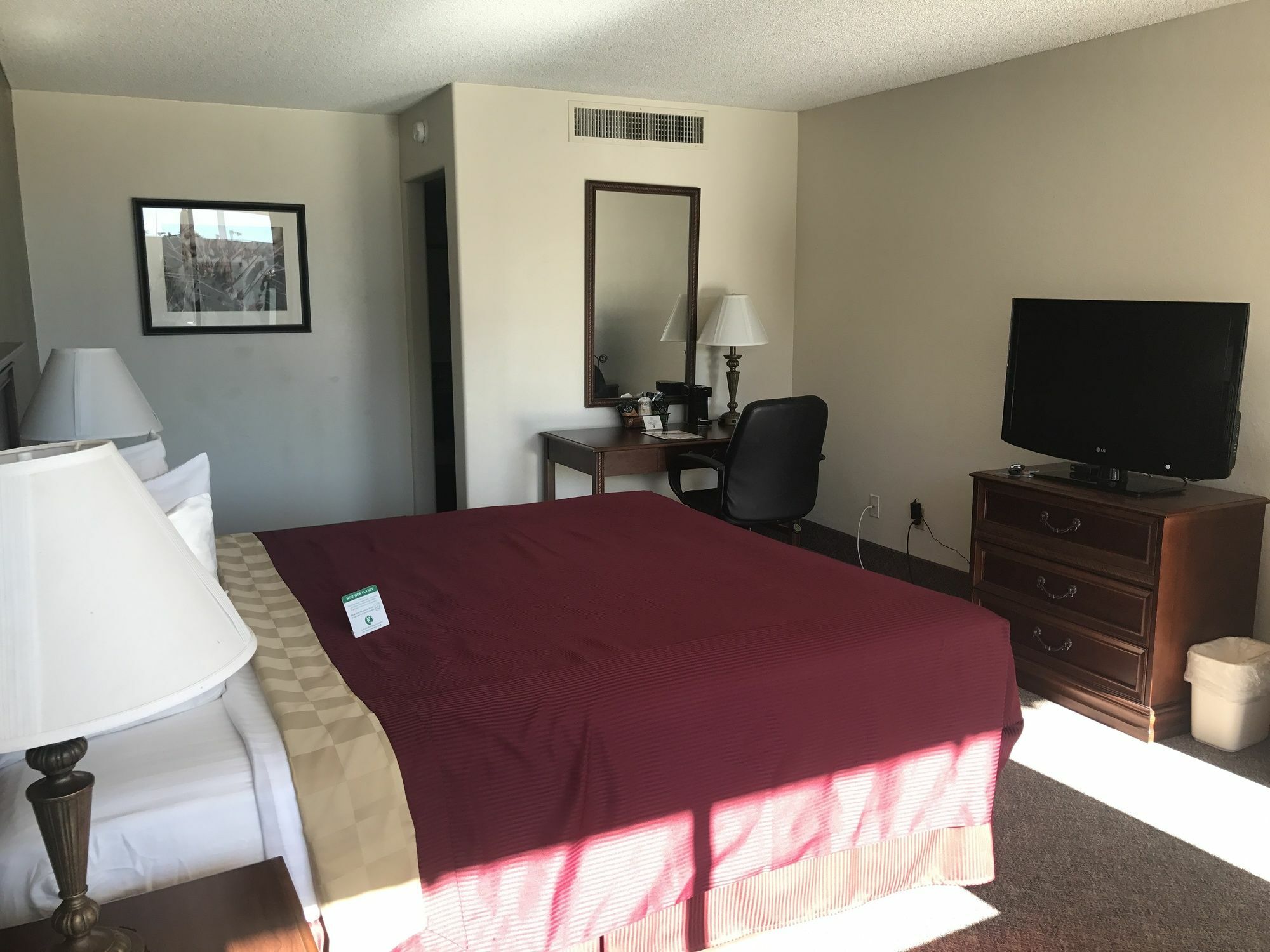 Ramada By Wyndham Mesa Downtown Hotel Bagian luar foto